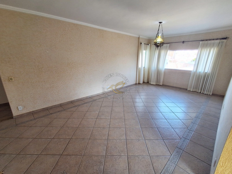 Locação de Casa com Vista Panorâmica e 3 Dormitórios no Jardim América – Bragança Paulista: 29ª foto da galeria de imagens do imóvel