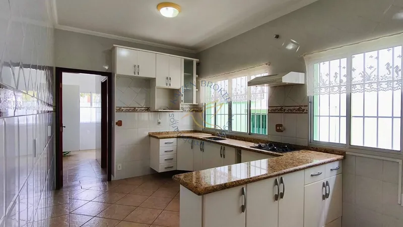 Locação de Casa com Vista Panorâmica e 3 Dormitórios no Jardim América – Bragança Paulista: 19ª foto da galeria de imagens do imóvel
