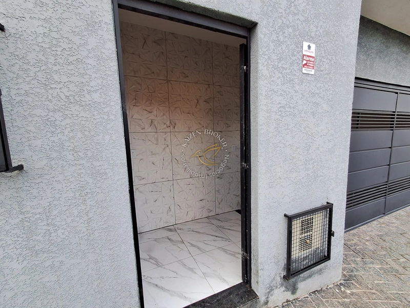 Sobrado à venda em Vila Garcia, Bragança Paulista SP. 3 suítes, 2 vagas, excelente localização. Aceita permuta e financiamento. Agende sua visita.: 4ª foto da galeria de imagens do imóvel