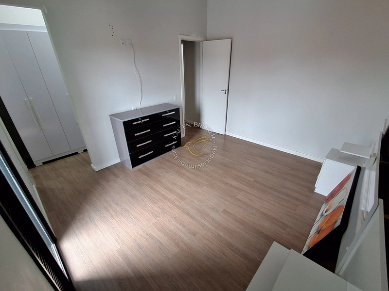 Sobrado à venda em Vila Garcia, Bragança Paulista SP. 3 suítes, 2 vagas, excelente localização. Aceita permuta e financiamento. Agende sua visita.: 58ª foto da galeria de imagens do imóvel