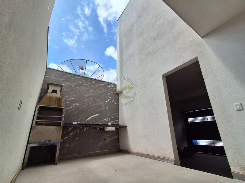 Sobrado à venda em Vila Garcia, Bragança Paulista SP. 3 suítes, 2 vagas, excelente localização. Aceita permuta e financiamento. Agende sua visita.: 17ª foto da galeria de imagens do imóvel