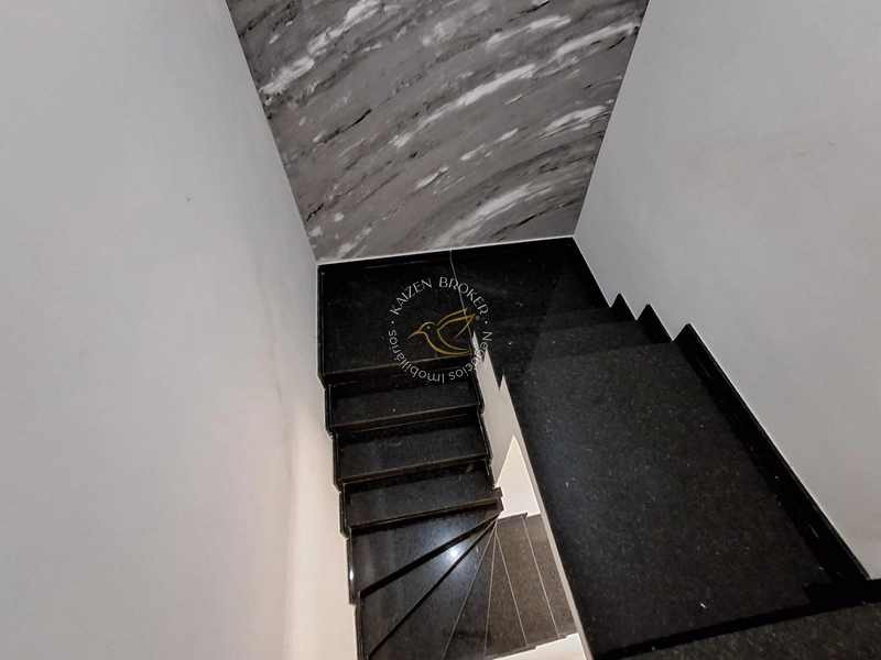 Sobrado à venda em Vila Garcia, Bragança Paulista SP. 3 suítes, 2 vagas, excelente localização. Aceita permuta e financiamento. Agende sua visita.: 33ª foto da galeria de imagens do imóvel