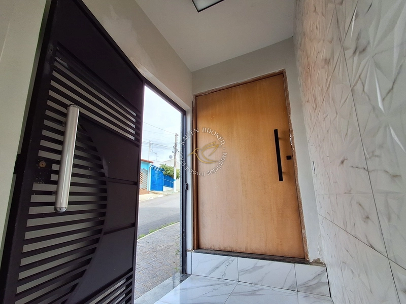 Sobrado à venda em Vila Garcia, Bragança Paulista SP. 3 suítes, 2 vagas, excelente localização. Aceita permuta e financiamento. Agende sua visita.: 7ª foto da galeria de imagens do imóvel