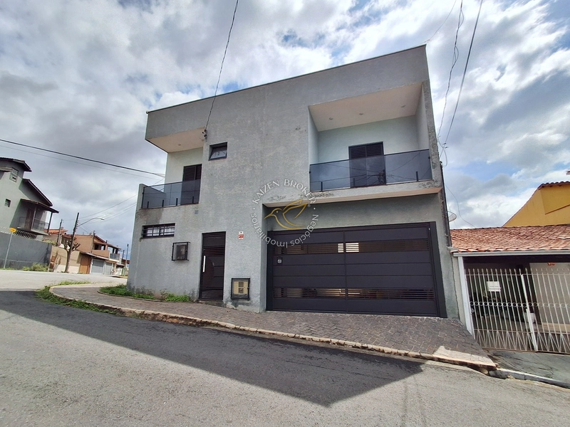 Sobrado à venda em Vila Garcia, Bragança Paulista SP. 3 suítes, 2 vagas, excelente localização. Aceita permuta e financiamento. Agende sua visita.: 2ª foto da galeria de imagens do imóvel