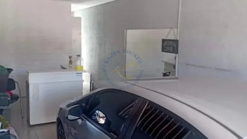 Conforto, lazer e privacidade em uma casa térrea com piscina no Jardim Vista Alegre: 3ª foto da galeria de imagens do imóvel