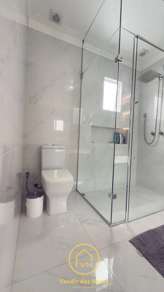 CASA SUSPENSA COM ÁREA DE LAZER PRIVATIVA: 19ª foto da galeria de imagens do imóvel