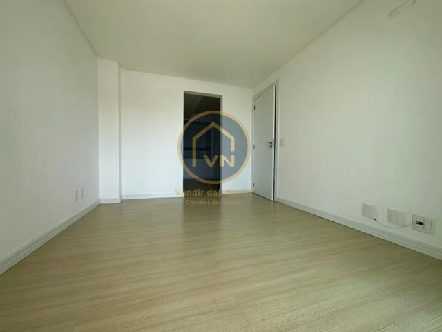 Lindo apto Duplex na brava com 3 suítes: 8ª foto da galeria de imagens do imóvel