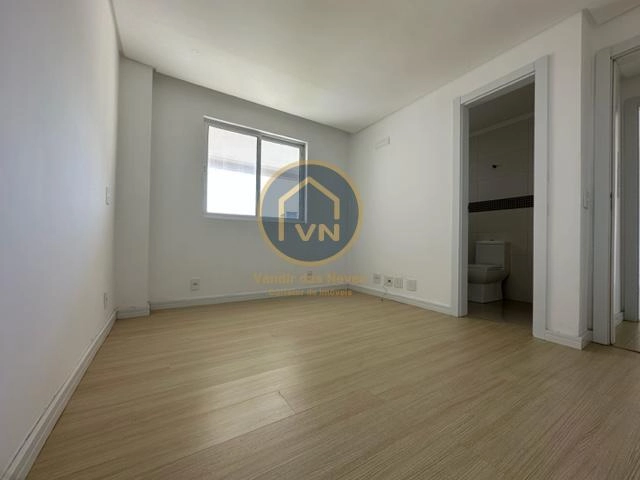 Lindo apto Duplex na brava com 3 suítes: 6ª foto da galeria de imagens do imóvel