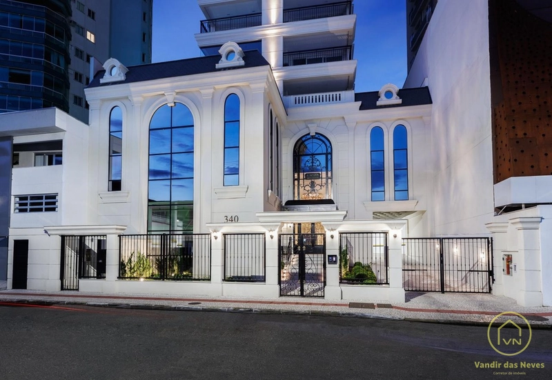 Casa suspensa 2 suítes mais 2 demi-suítes, centro de Itajaí: 22ª foto da galeria de imagens do imóvel