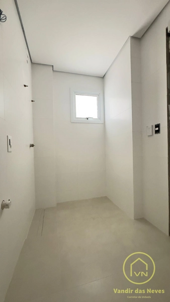 Casa suspensa 2 suítes mais 2 demi-suítes, centro de Itajaí: 15ª foto da galeria de imagens do imóvel