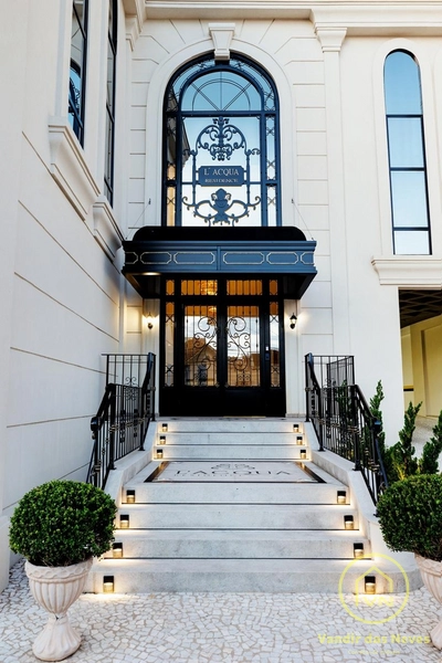 Casa suspensa 2 suítes mais 2 demi-suítes, centro de Itajaí: 27ª foto da galeria de imagens do imóvel