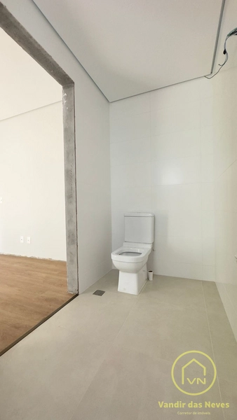 Casa suspensa 2 suítes mais 2 demi-suítes, centro de Itajaí: 16ª foto da galeria de imagens do imóvel