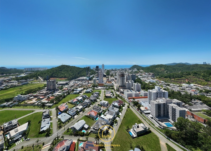 LANÇAMENTO NA PRAIA BRAVA: 21ª foto da galeria de imagens do imóvel