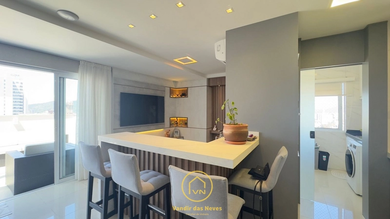 COBERTURA DUPLEX MOBILIADA | CENTRO DE ITAJAÍ: 1ª foto da galeria de imagens do imóvel