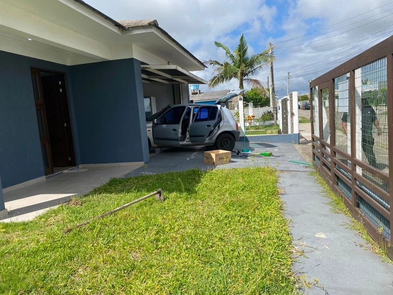 Casa ampla em terreno inteiro em bairro de Xangri-lá: 1ª foto da galeria de imagens do imóvel
