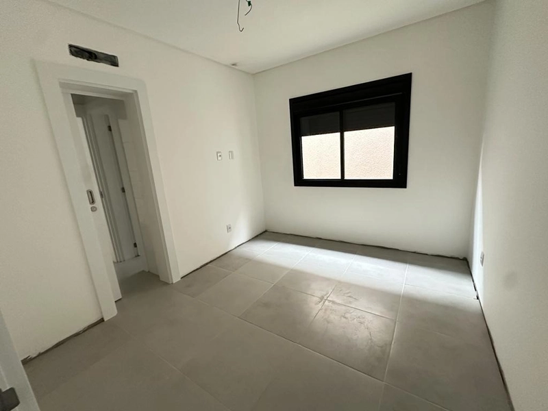 Casa 3 dormitórios sendo 1 suíte americana  em CAPÃO DA CANOA/Zona Nor: 9ª foto da galeria de imagens do imóvel