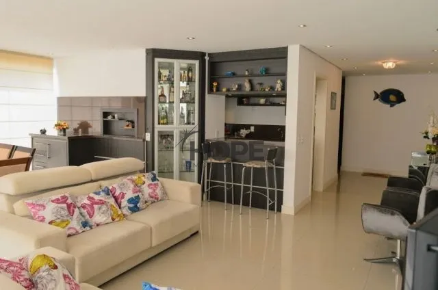 Apartamento 3 dormitórios e 1 suíte no centro de Capão da canoa - RS: 3ª foto da galeria de imagens do imóvel
