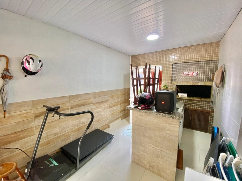 Casa 4 dormitórios em CAPÃO DA CANOA: 4ª foto da galeria de imagens do imóvel