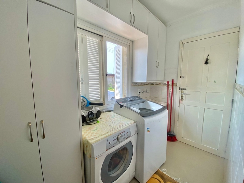 Casa 4 dormitórios em CAPÃO DA CANOA: 10ª foto da galeria de imagens do imóvel