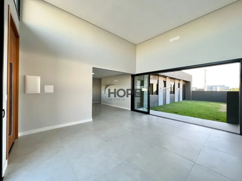 CASA COMPOSTA POR 3 SUÍTES NO BAIRRO PLANEJADO SANTORINI!: 9ª foto da galeria de imagens do imóvel