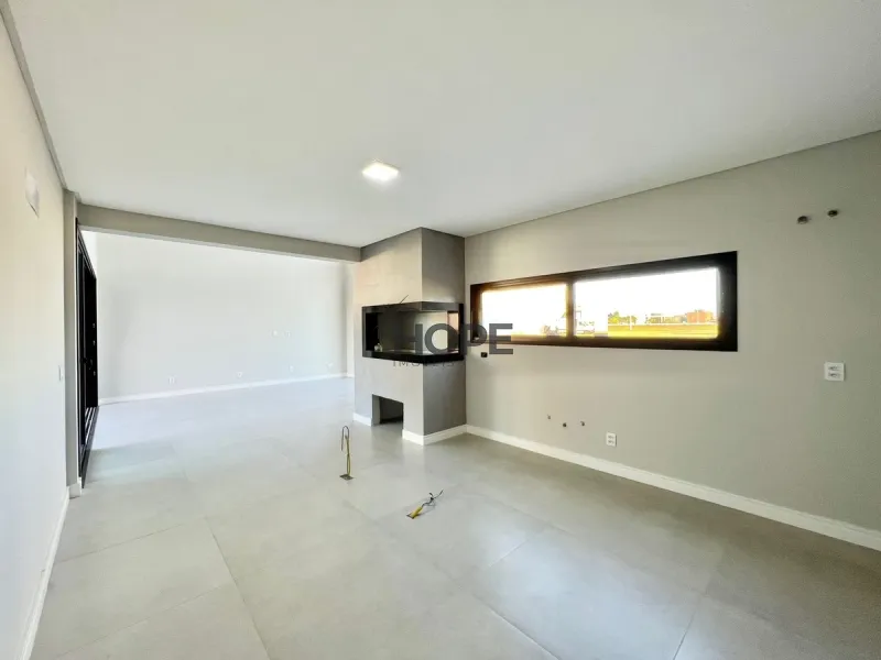 CASA COMPOSTA POR 3 SUÍTES NO BAIRRO PLANEJADO SANTORINI!: 1ª foto da galeria de imagens do imóvel
