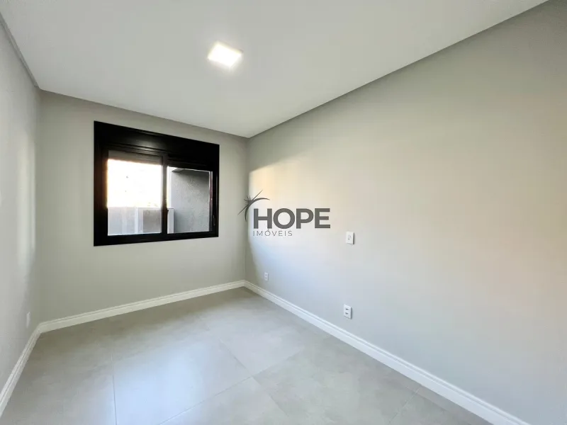 CASA COMPOSTA POR 3 SUÍTES NO BAIRRO PLANEJADO SANTORINI!: 6ª foto da galeria de imagens do imóvel