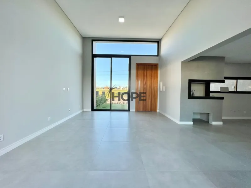 CASA COMPOSTA POR 3 SUÍTES NO BAIRRO PLANEJADO SANTORINI!: 3ª foto da galeria de imagens do imóvel