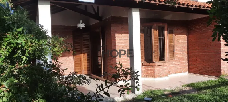 Casa à venda com 2 dormitórios no Centro de Xangri-lá: 1ª foto da galeria de imagens do imóvel