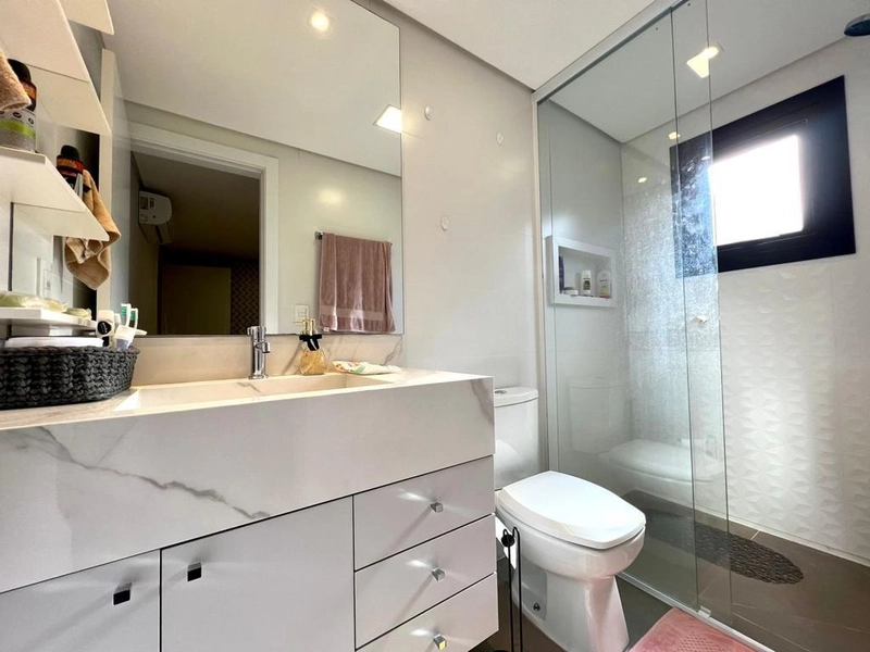 Casa com 5 suítes em Capão da Canoa!: 1ª foto da galeria de imagens do imóvel