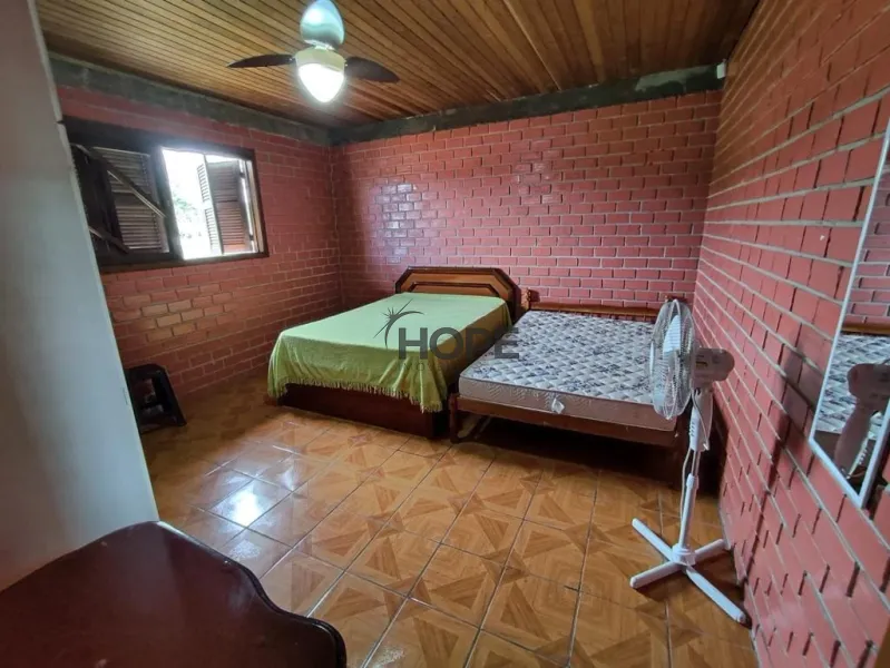 Sobrado com dois dormitórios em bairro de Capão da Canoa: 5ª foto da galeria de imagens do imóvel