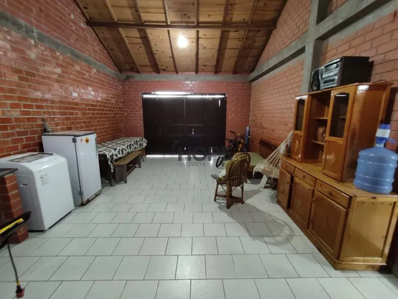 Sobrado com dois dormitórios em bairro de Capão da Canoa: 12ª foto da galeria de imagens do imóvel