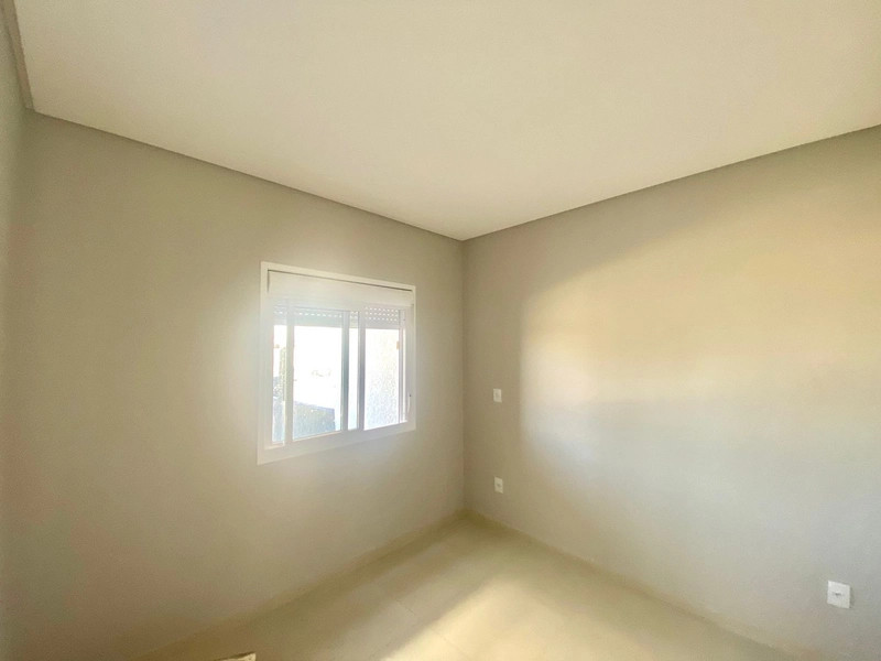 CASA COMPOSTA POR 3 DORMITÓRIOS EM CAPÃO DA CANOA!: 3ª foto da galeria de imagens do imóvel