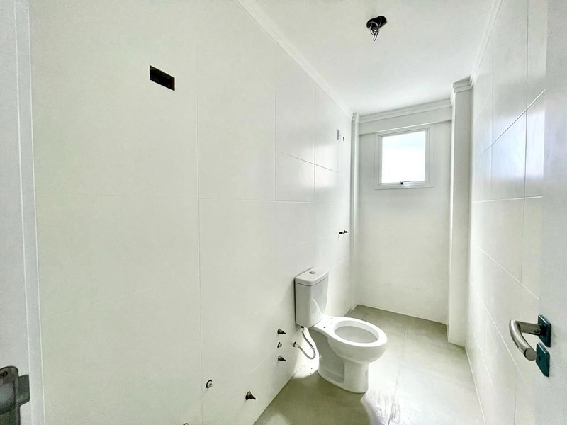 APARTAMENTO 2 DORMITÓRIOS EM CAPÃO DA CANOA/NAVEGANTES: 4ª foto da galeria de imagens do imóvel