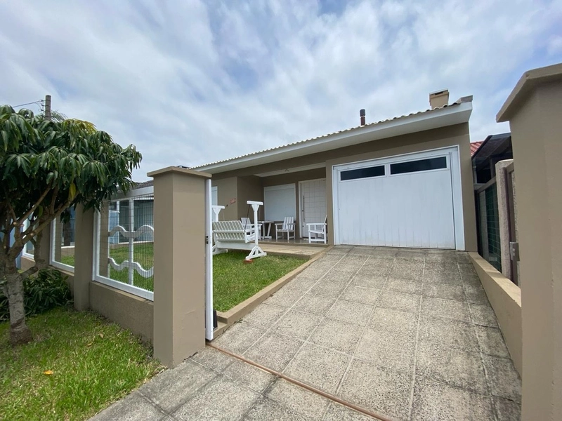Linda casa térrea à venda em Capão Novo!: 2ª foto da galeria de imagens do imóvel