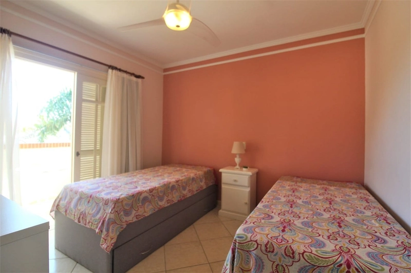 CASA 4 DORMITÓRIOS EM XANGRI-LÁ/ATLÂNTIDA: 4ª foto da galeria de imagens do imóvel
