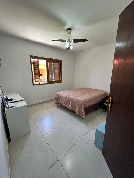 LINDA CASA LOCALIZADA NO CENTRO DE XANGRI-LÁ!: 2ª foto da galeria de imagens do imóvel