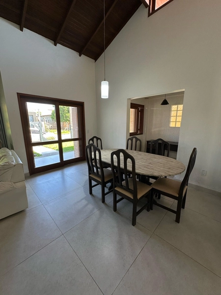 LINDA CASA LOCALIZADA NO CENTRO DE XANGRI-LÁ!: 6ª foto da galeria de imagens do imóvel