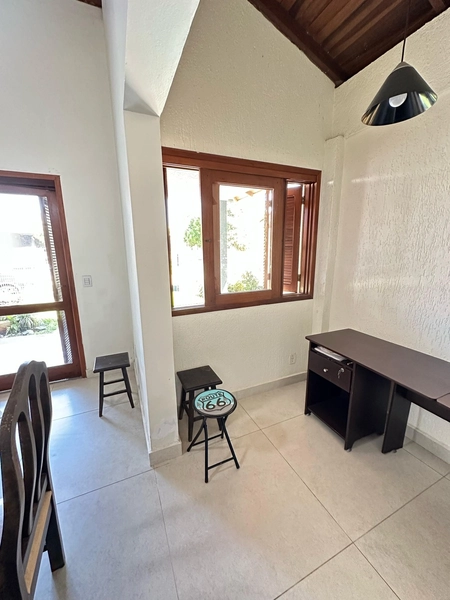 LINDA CASA LOCALIZADA NO CENTRO DE XANGRI-LÁ!: 13ª foto da galeria de imagens do imóvel
