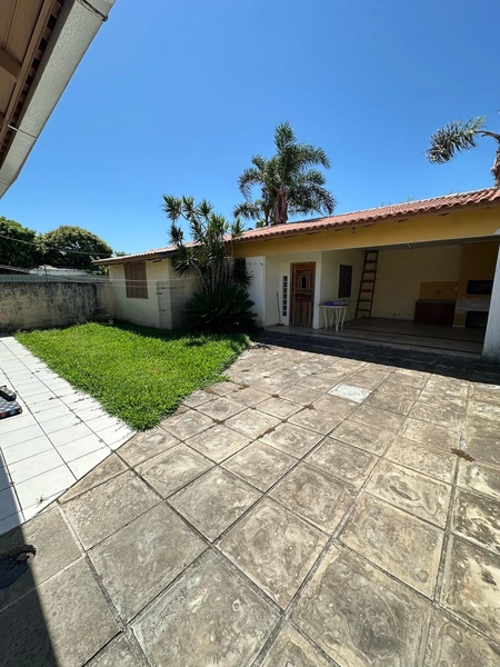LINDA CASA LOCALIZADA NO CENTRO DE XANGRI-LÁ!: 7ª foto da galeria de imagens do imóvel