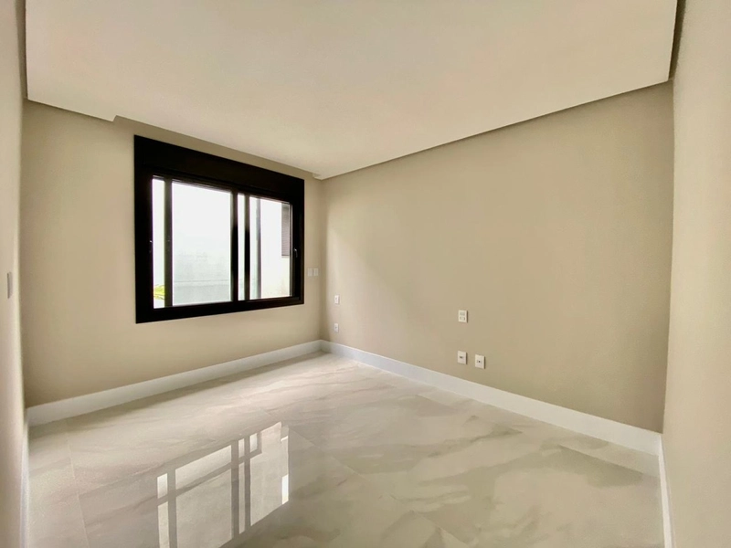 CASA  6 SUÍTES EM CONDOMÍNIO FECHADO EM CAPÃO DA CANOA/VELAS DA MARINA: 2ª foto da galeria de imagens do imóvel