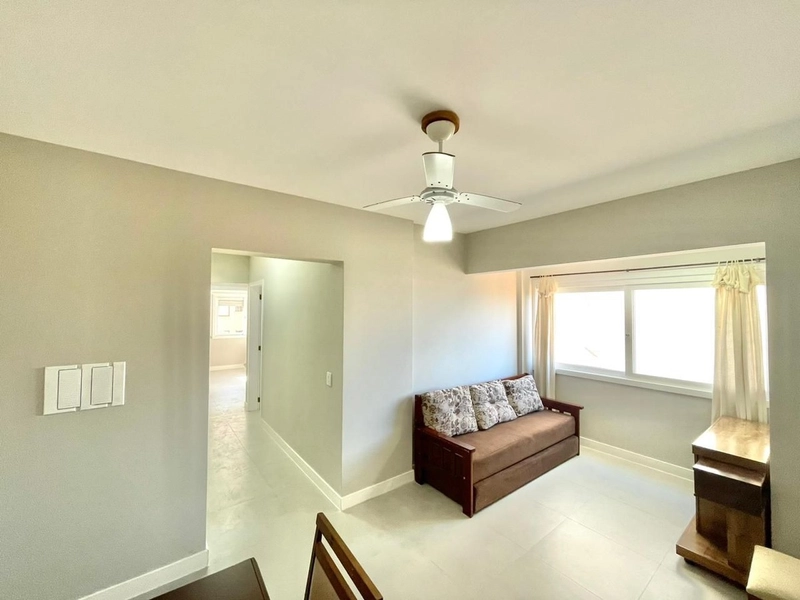 APARTAMENTO 2 DORMITÓRIOS EM CAPÃO DA CANOA/CENTRO: 2ª foto da galeria de imagens do imóvel