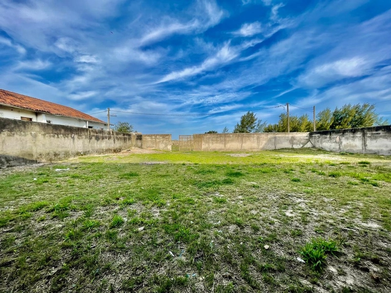 TERRENO NA BEIRA MAR: 1ª foto da galeria de imagens do imóvel