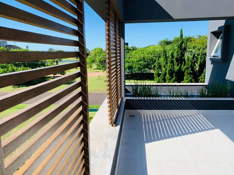 CASA EM CONDOMÍNIO FECHADO EM XANGRI-LÁ: 12ª foto da galeria de imagens do imóvel