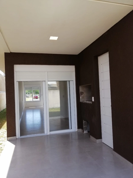 SOBRADO AO LADO DE UMA ALAMEDA EM XANGRI-LÁ!: 4ª foto da galeria de imagens do imóvel
