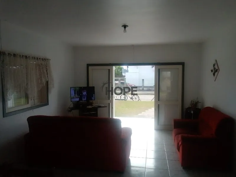 Casa com 2 dormitórios em Capão da Canoa: 2ª foto da galeria de imagens do imóvel
