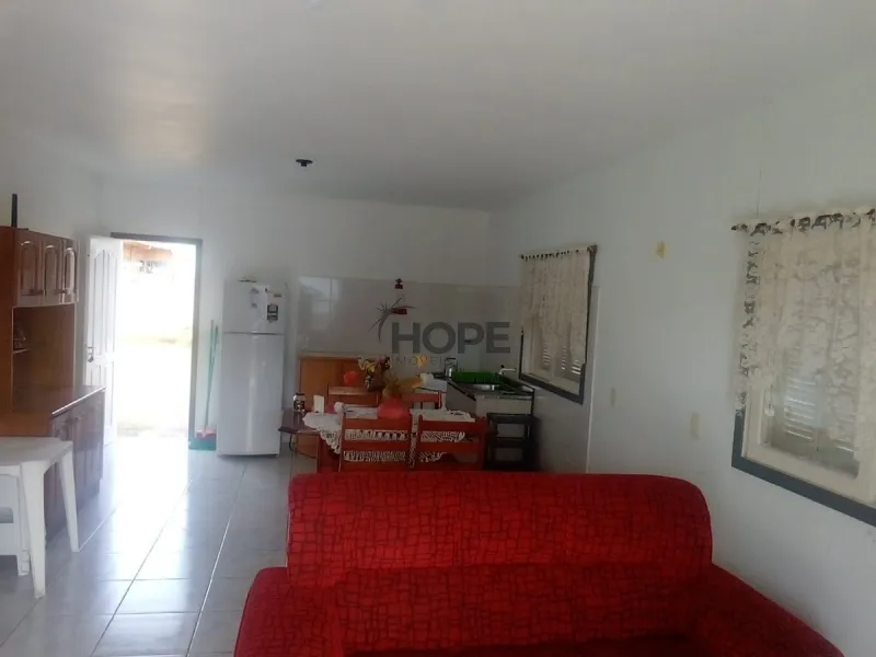 Casa com 2 dormitórios em Capão da Canoa: 1ª foto da galeria de imagens do imóvel