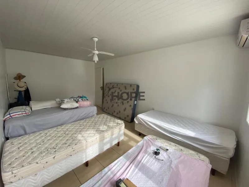 Casa composta por 4 dormitórios próxima ao mar de Capão da Canoa!: 24ª foto da galeria de imagens do imóvel