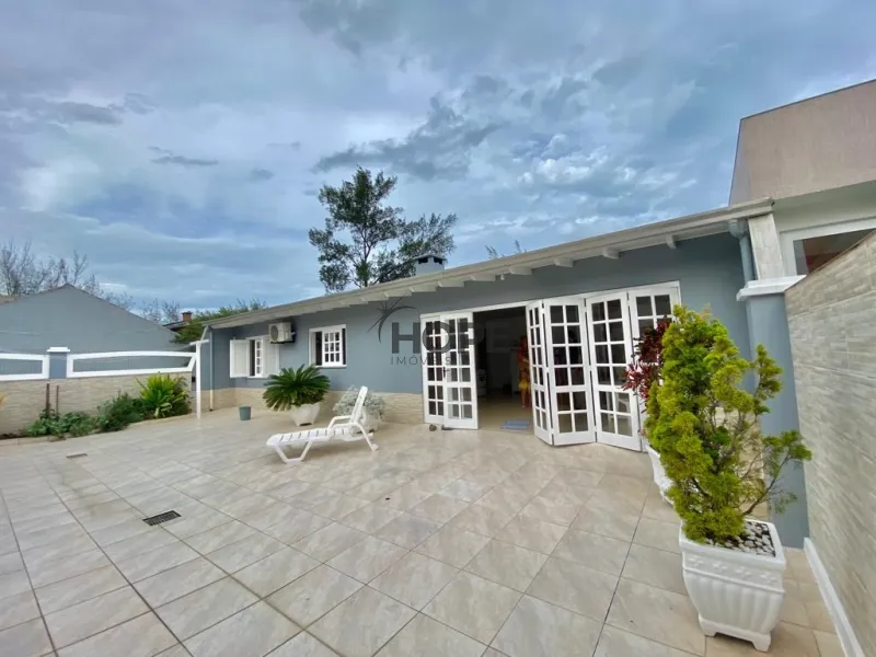 Casa composta por 4 dormitórios próxima ao mar de Capão da Canoa!: 7ª foto da galeria de imagens do imóvel