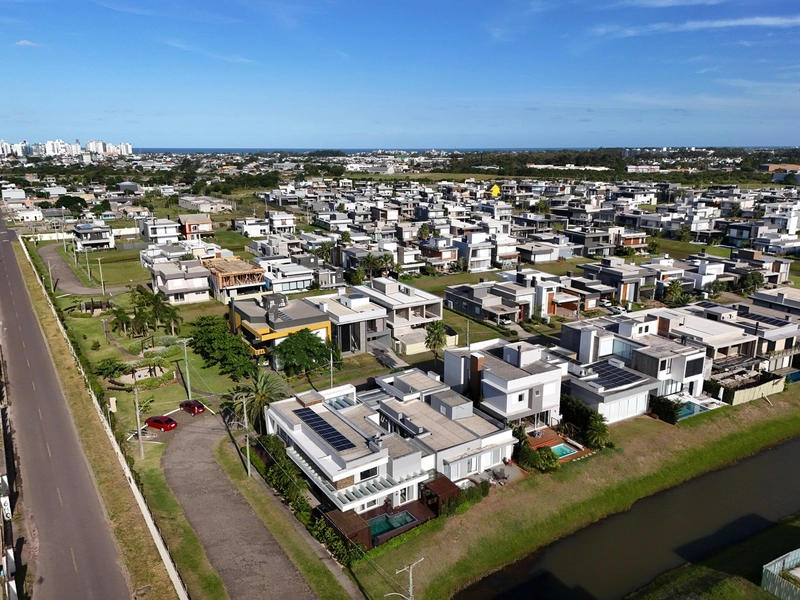 CASA EM CONDOMÍNIO FECHADO EM CAPÃO DA CANOA/ CAPÃO ILHAS RESORT: 7ª foto da galeria de imagens do imóvel