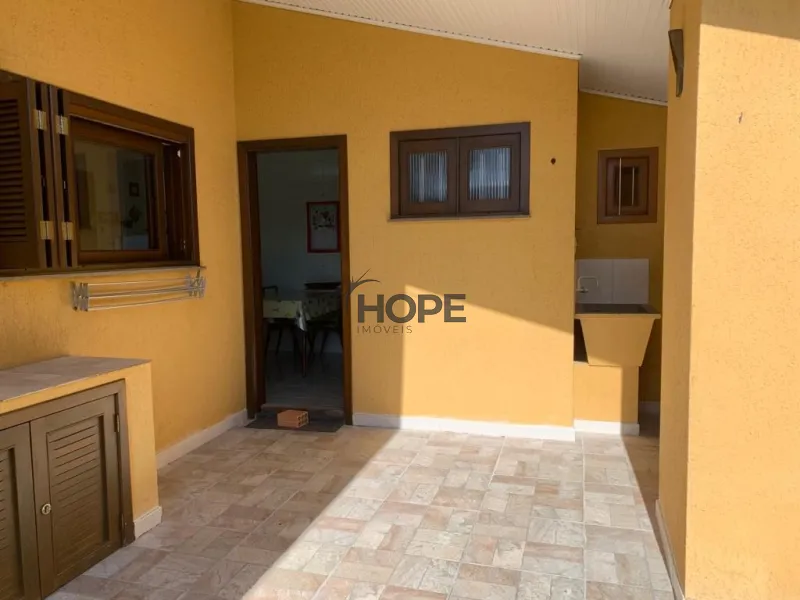 Casa com 3 dormitórios, sendo uma suíte em bairro de Capão da Canoa: 20ª foto da galeria de imagens do imóvel